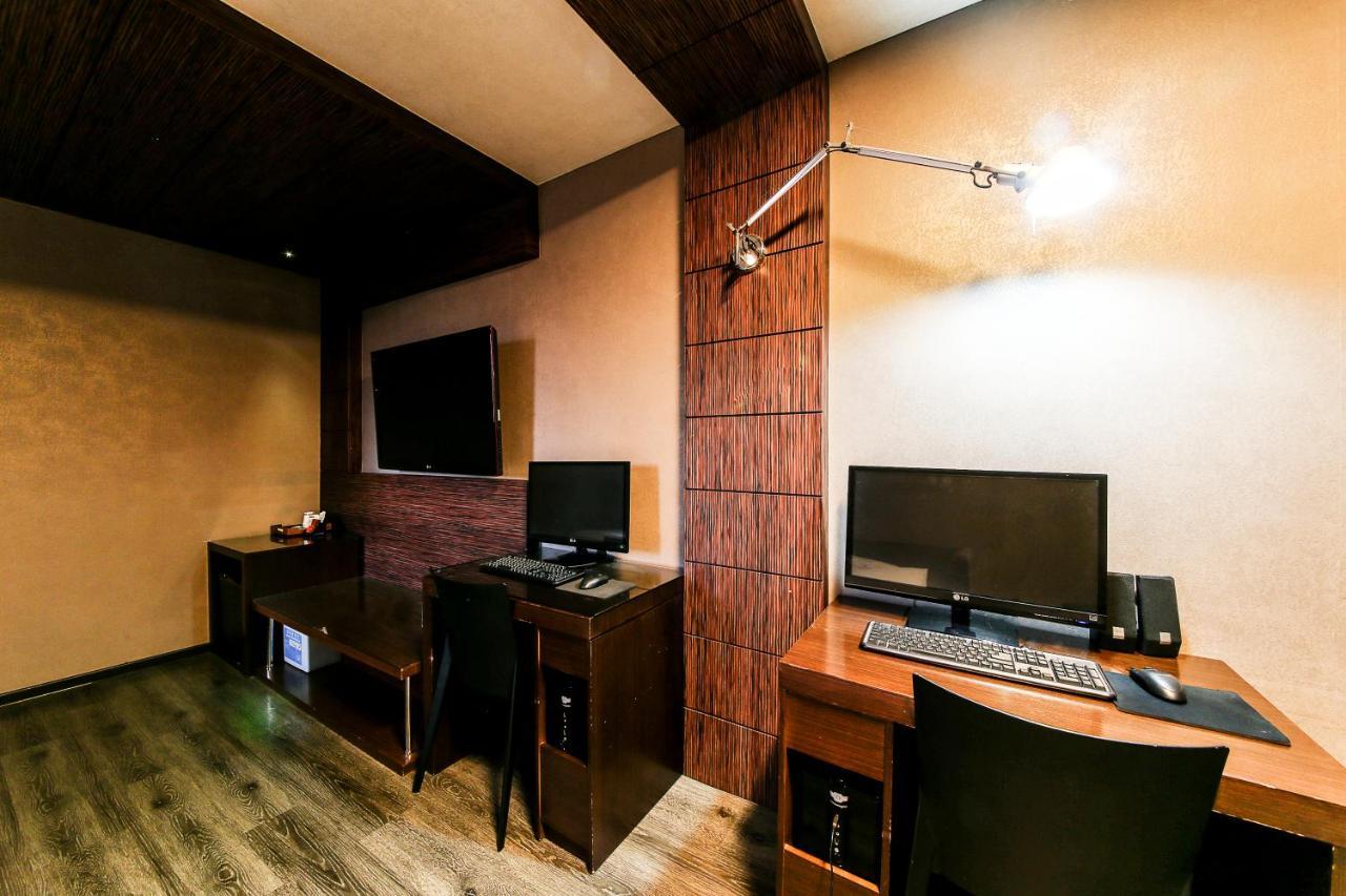Gyeongju Arrietty Motel Bagian luar foto